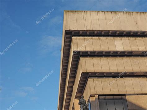 Central Library in Birmingham — Stock Editorial Photo © claudiodivizia ...