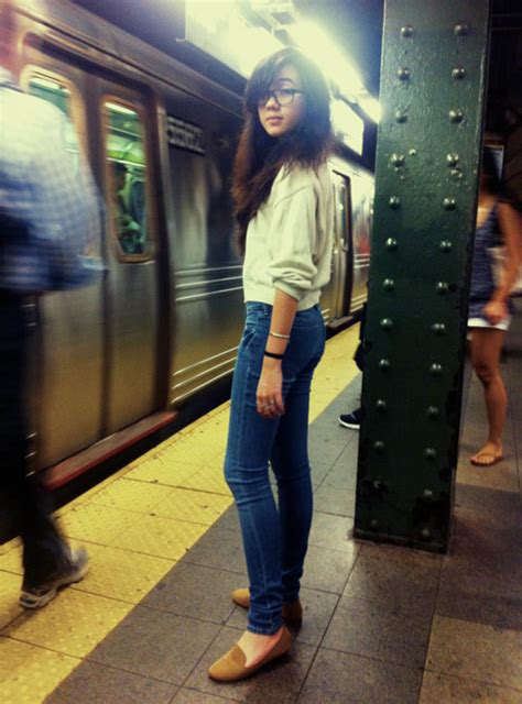 Điểm danh 5 hot girl mặc đẹp nhất năm 2012