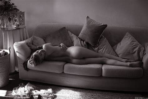 Amateur Girl Metart Sips Of Espresso Sia Belle High