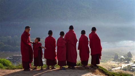 Buddhistdoor View: Monasticism for the Young—A Considered Choice ...