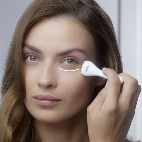 Sisleÿa l Intégral Anti Age Crema de contorno de ojos y labios de