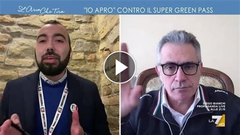 Super Green Pass Umberto Carriera Di Ioapro Contro Il Virologo