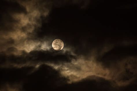 partly-cloudy-night | Moon photography, Full moon, Cloudy nights