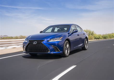 The Lexus ES is for Budget-Minded Luxury Shoppers – Auto Trends Magazine