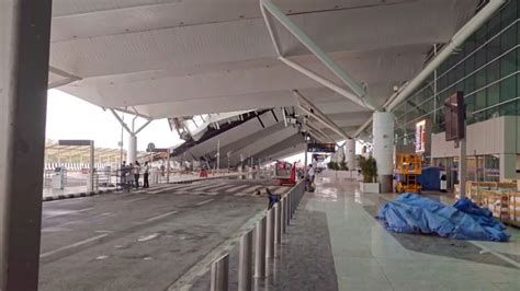 Cae El Techo Del Aeropuerto De Nueva Delhi Dejando Al Menos Un Muerto