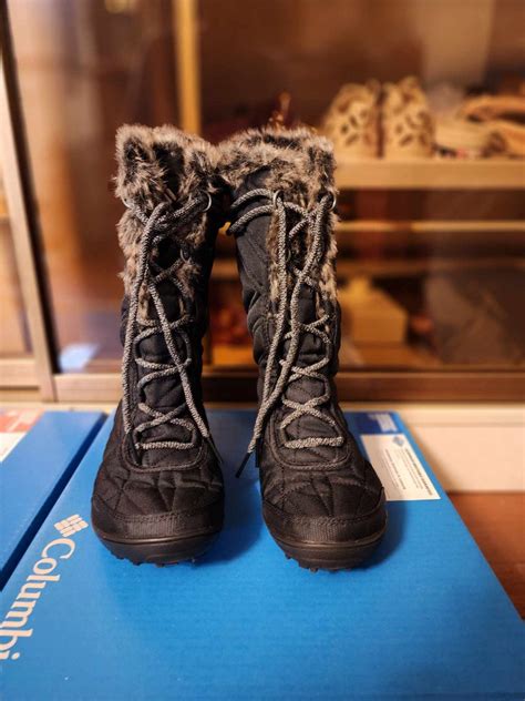 Columbia boots, Women's Fashion, Footwear, Boots on Carousell