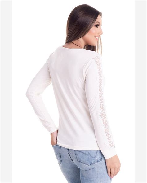 Riachuelo Blusa Manga Longa Feminina Renda nas Mangas e Ilhós no