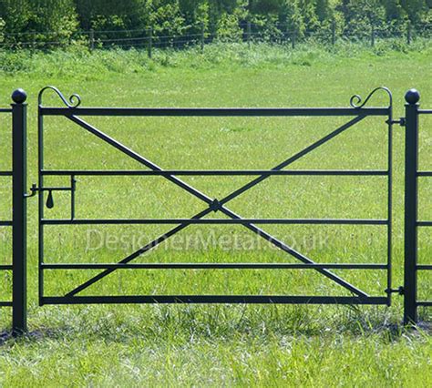 Metal Field Gates | Designer Metal