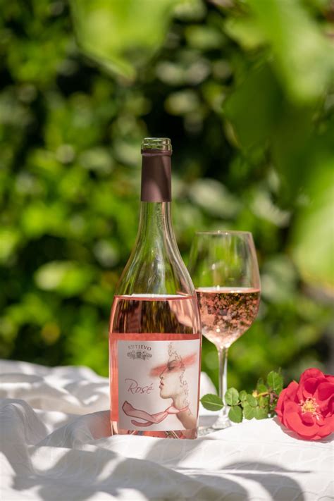 Stigla je nova berba Kutjevo Rosé Premium vina