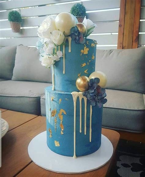 Blue and Gold Floral Cake