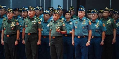 Inilah Daftar 49 Perwira Tinggi TNI Yang Dirotasi Dan Dimutasi