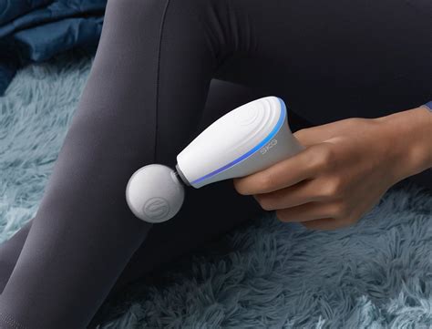 The Skg F5 Is The World’s First Mini Massage Gun With A Built In Hot Compress To Boost Muscle