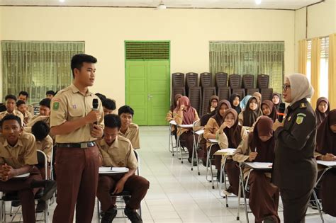 Tim Penerangan Hukum Bidang Intelijen Kejaksaan Tinggi Riau Melakukan