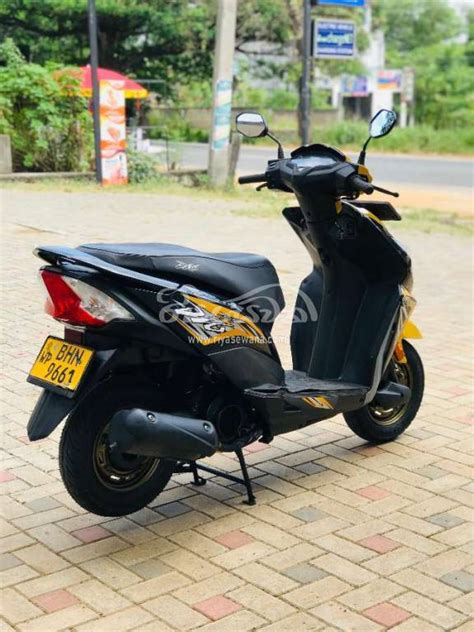 Honda Dio Dx Used Negotiable Sri Lanka