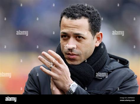 Hull City manager Liam Rosenior during the Sky Bet Championship match ...