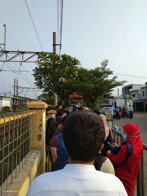 Cara Naik KRL Bogor Jakarta Untuk Pemula Yuri Adrian