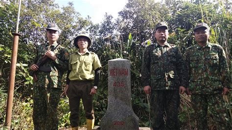 A patrol to the Vietnam-Laos Border Pillars with Border Guards - SVW ...