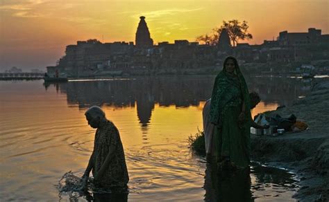 Keshi Ghat on the Yamuna site in Vrindavan - vrindavanactnow.org