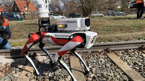 Mit Ki Gegen Vandalismus Deutsche Bahn Setzt Roboter Hund Ein