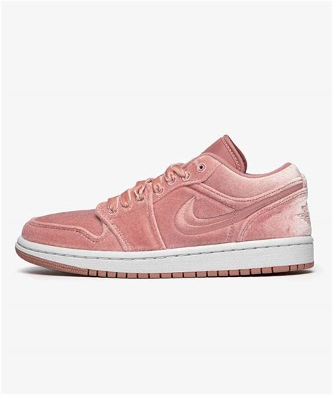 Womens Air Jordan Low Se Pink Velvet