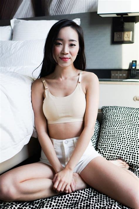 Seamless Hooked Bra W Strap Nude Shopperboard