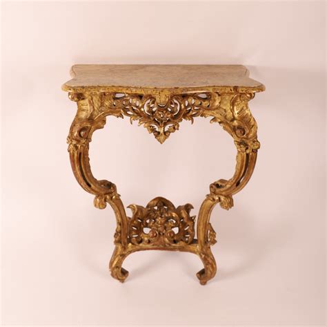 Petite console d applique Régence Louis XV en bois sculpté et doré