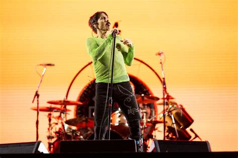 De Red Hot Chili Peppers Waren Op Rock Werchter Voor Het Eerst In Twintig Jaar Weer Een B Nd