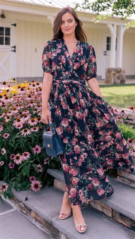 Best Maxi Dresses You Ll Want For Fall Maxi Dresses Fall Maxi