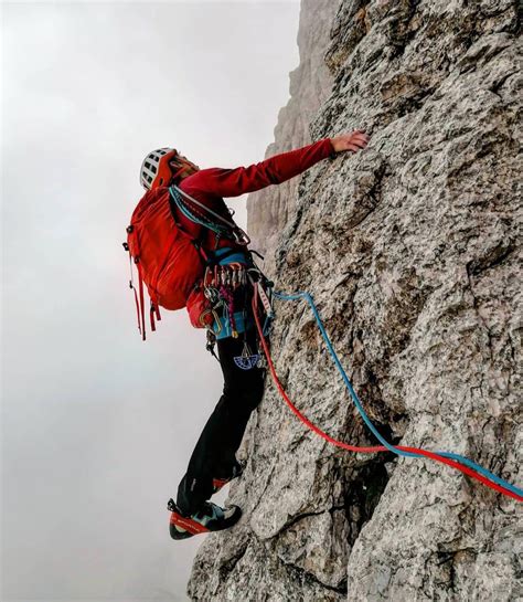 Multipitch In Dolomiti Di Brenta Guide Alpine La Pietra