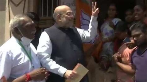 Tamil Nadu Elections 2021 Shah Holds Door To Door Campaign In