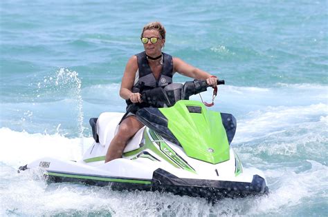 Britney Spears Bikini Hot Celebs Home