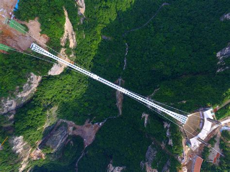 Worlds Tallest And Longest Glass Bridge Opens In China