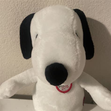 Collectors are hunting for vintage Snoopy Peanuts characters toys 17