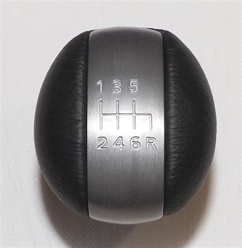 GENUINE NISSAN SKYLINE GTR BNR34 R34 RB26 RB26DETT 6 SPEED GEAR KNOB