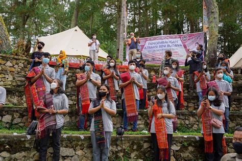 Siaran Pers Menparekraf Buka Kegiatan Pengembangan Atraksi Seni