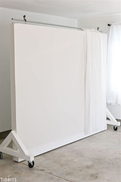 Movable Wall On Wheels Diy Wall Design Ideas