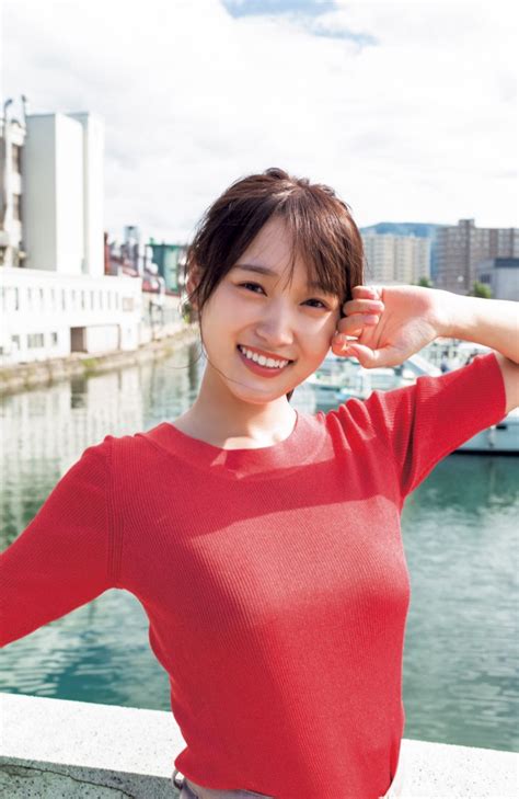 （写真）櫻坂46卒業の菅井友香、真っ白ドレス姿も 卒業写真集の未収録カット エンタメ ニュース ｜クランクイン！