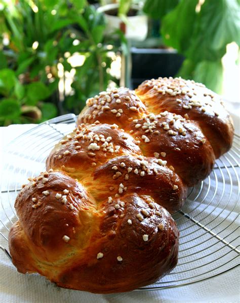 Brioche tressée à la mie filante