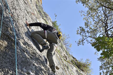 CLIMBING COURSE 2020/21 IN FINALE LIGURE - Società Guide Alpine Finale