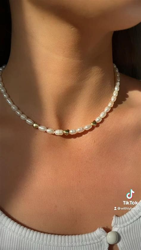 Make A Pearl Necklace With Me Video Diy Necklace Diy Pearl Necklace Pearls Jewelry Diy Artofit