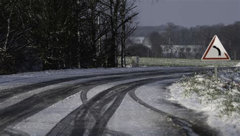 Neige Et Verglas D Partements En Vigilance Orange Le Point Sur