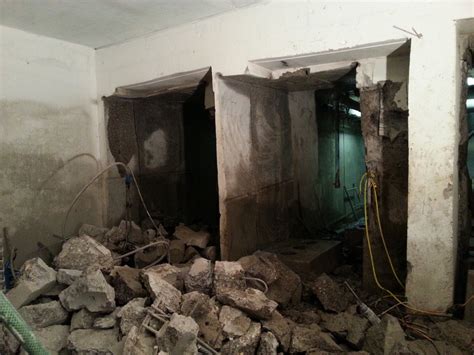 Алмазная резка бетона стенорезной пилой