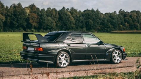 Cette admirable Mercedes Benz 190 E 2 5 16 Evolution II est à vendre