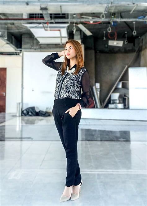 The Bandwagon Chic Black And Nude Blogger Link Up