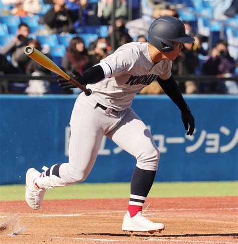 【明治神宮大会】高校の部は横浜が27年ぶりv 大学の部は青学大が史上5校目の4冠達成／詳細 高校野球ライブ速報写真ニュース 日刊スポーツ