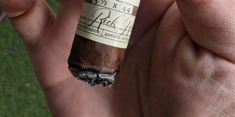 How To Put Out A Cigar A Comprehensive Guide Teach Me Cigars