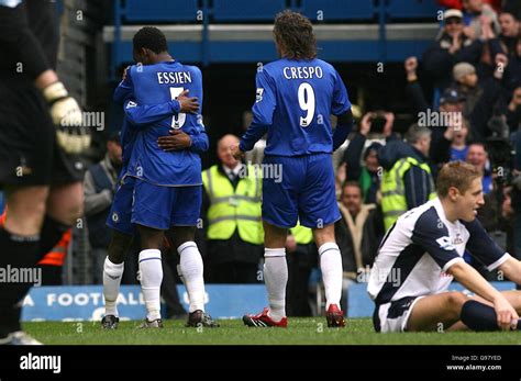 Chelsea goal scorer Michael Essien celebrates his goal Stock Photo - Alamy