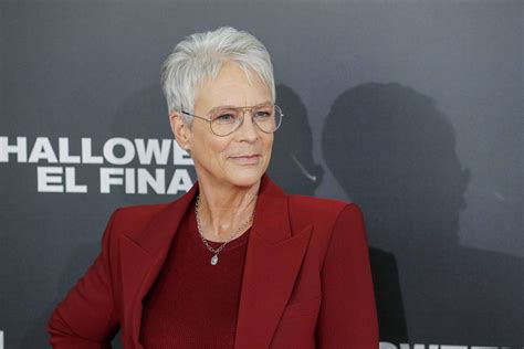 Jamie Lee Curtis Poses Nude Aged Social Media Goes Wild Marca