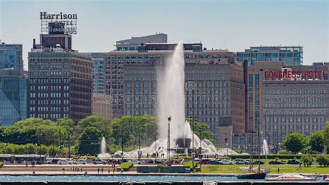 Famous Buckingham Fountain At Chicago Grant Park Chicago Usa June