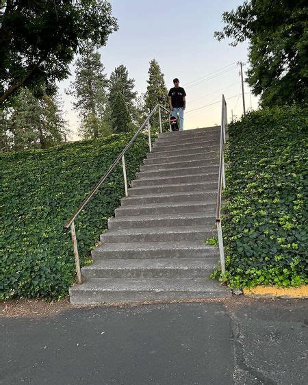 Senior Center Stair Rail Findskatespots